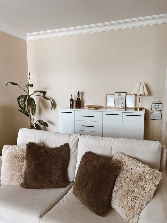 Affordable Tips to Create a Welcoming and Cosy Living Room